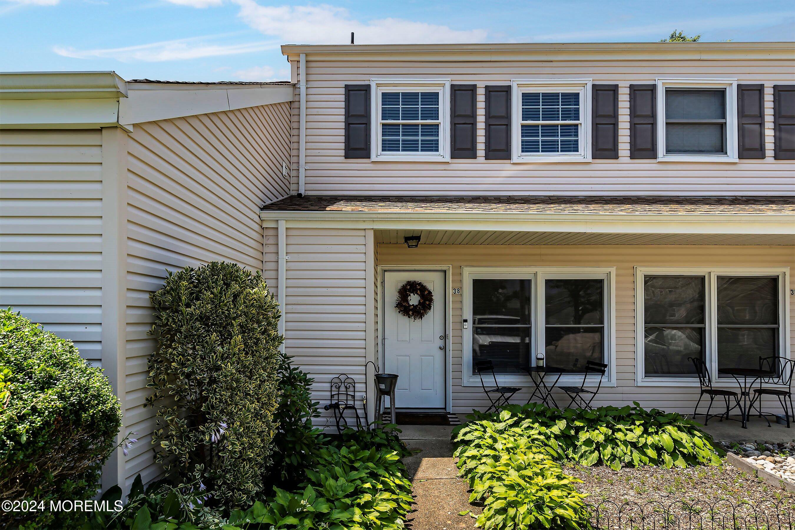 38 Mediterranean Court, Barnegat, New Jersey image 4