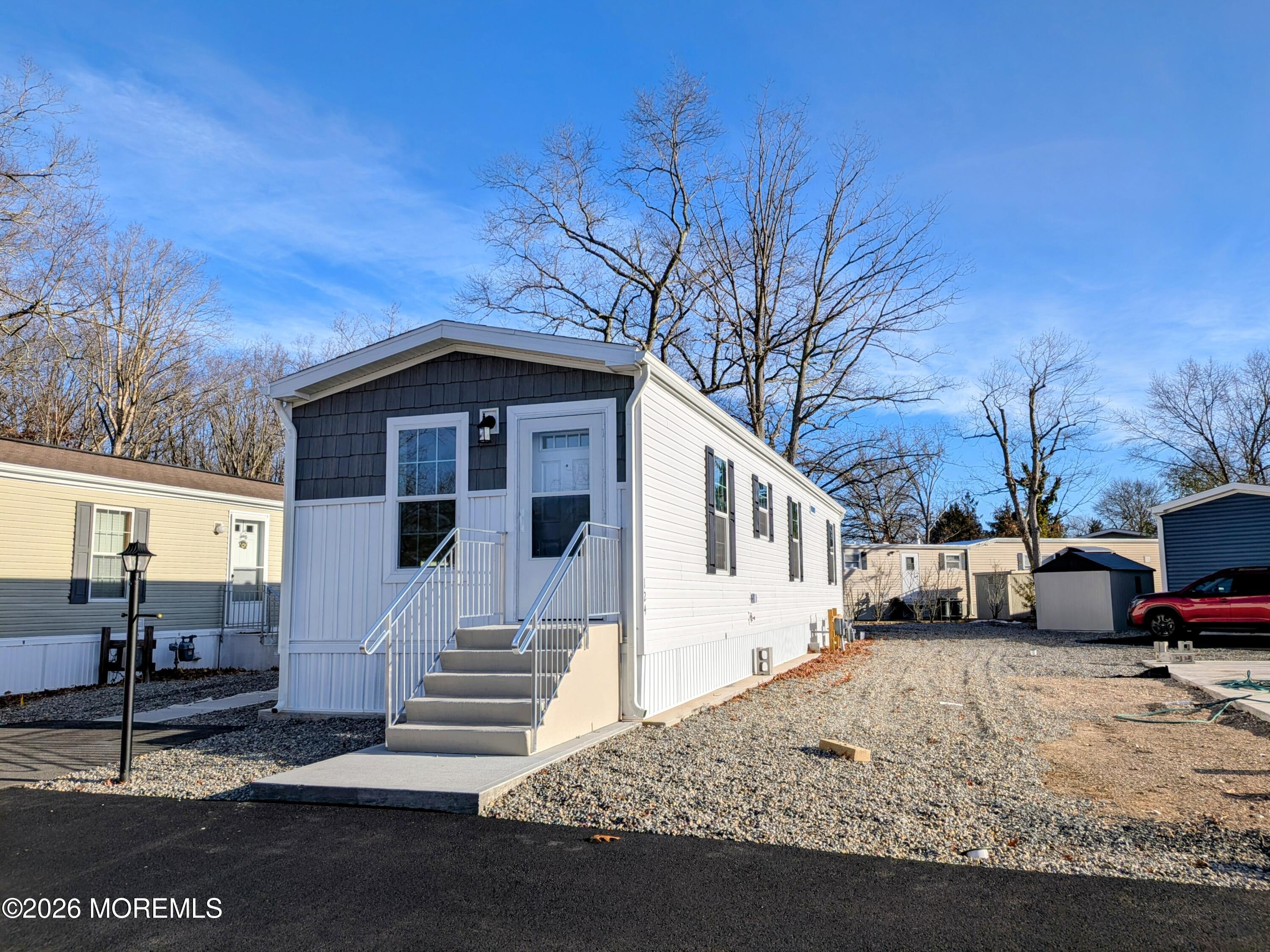 124-exterior-2