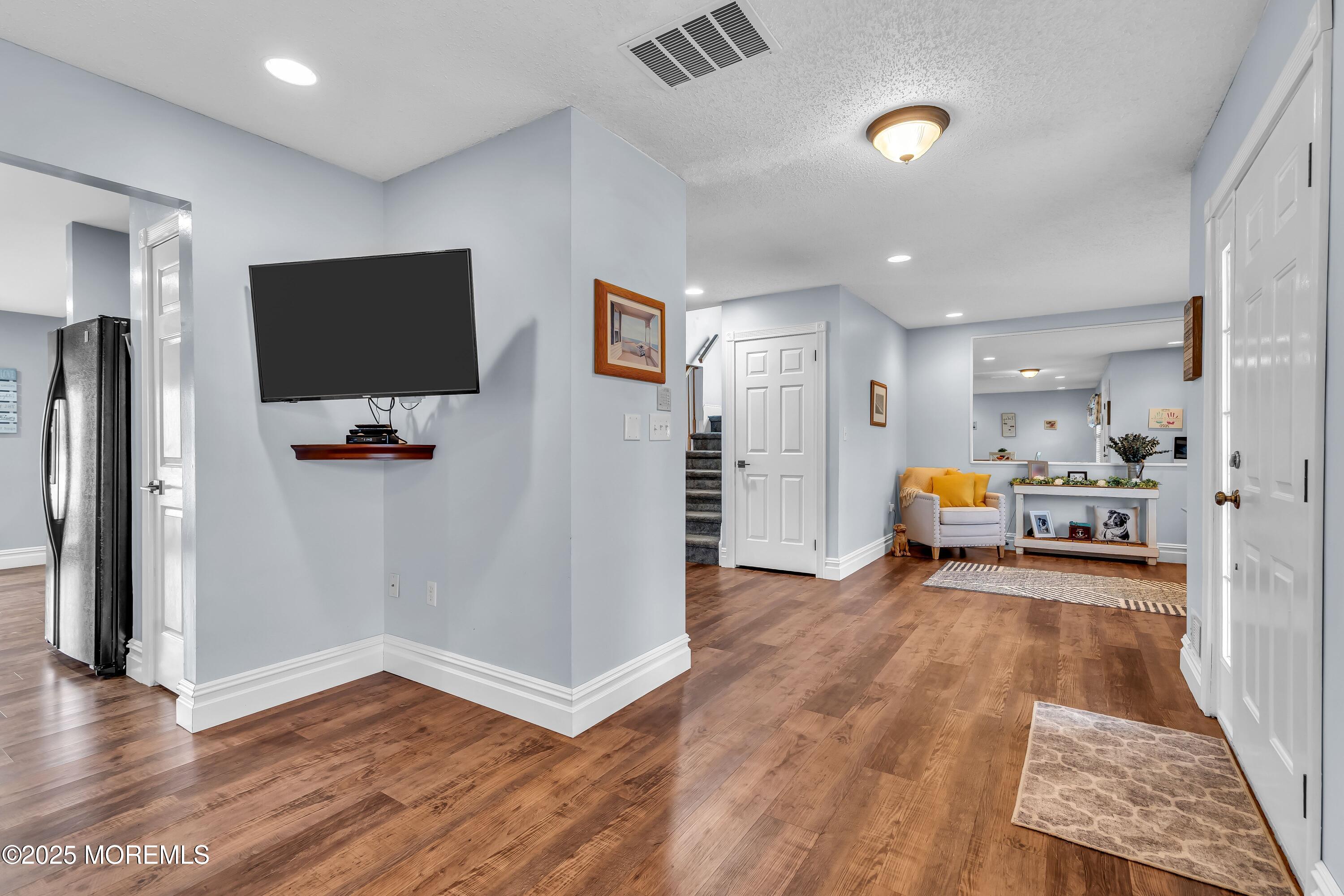 54 Crater Lake Road, Howell, New Jersey image 6