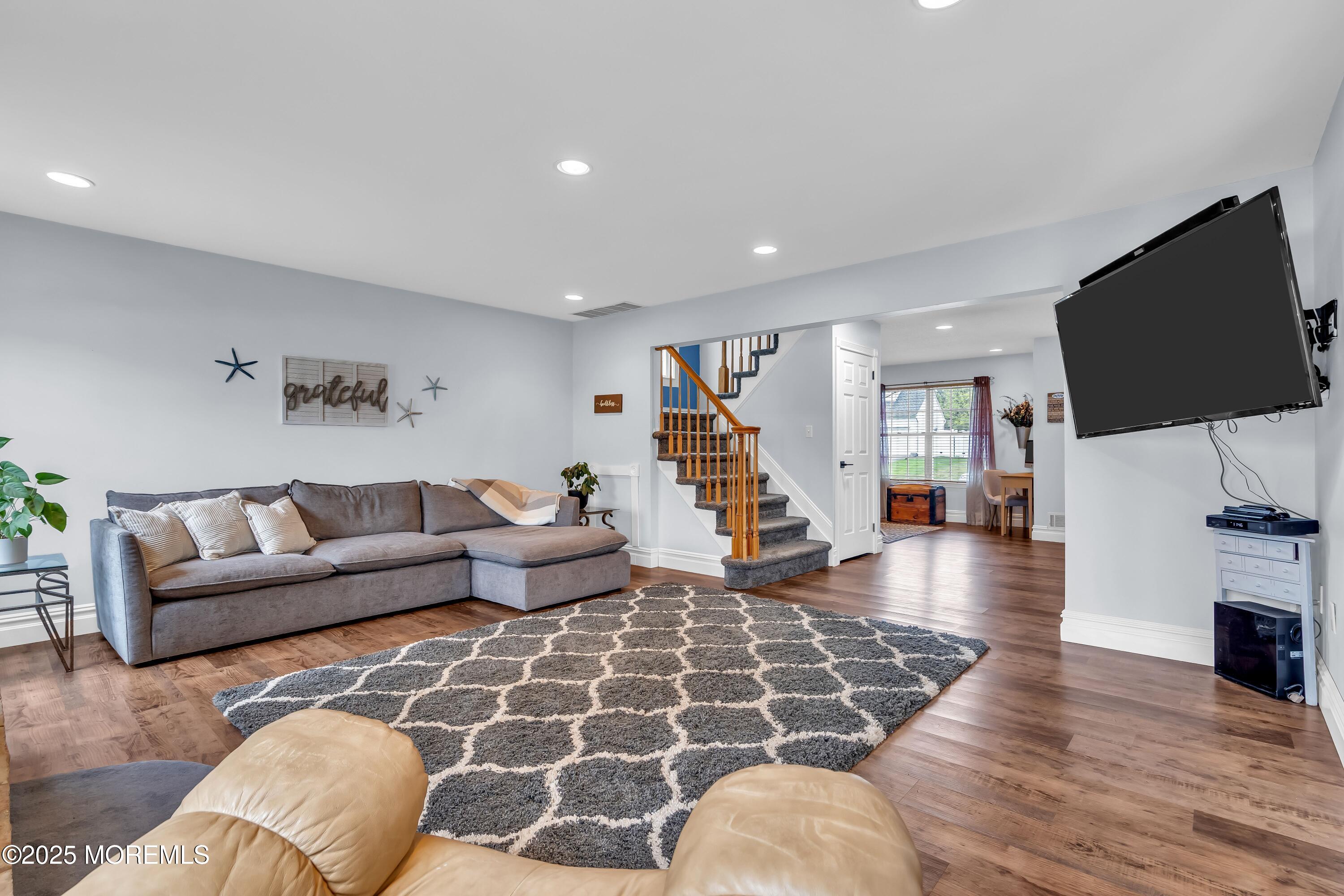 54 Crater Lake Road, Howell, New Jersey image 9
