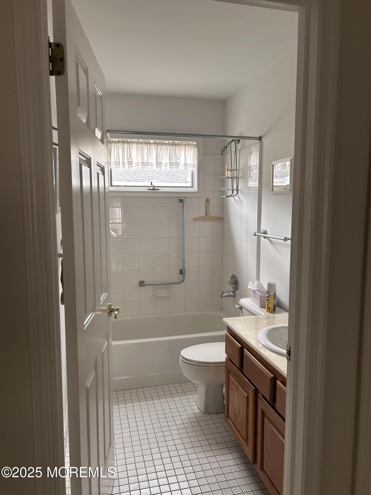 1499 Serrata Way, Toms River, New Jersey image 21