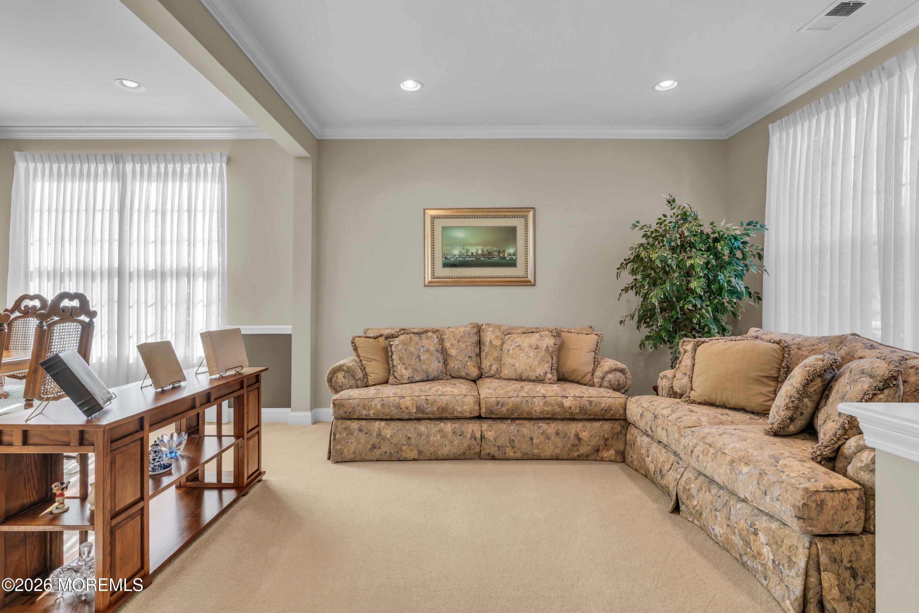 178 Huntington Drive