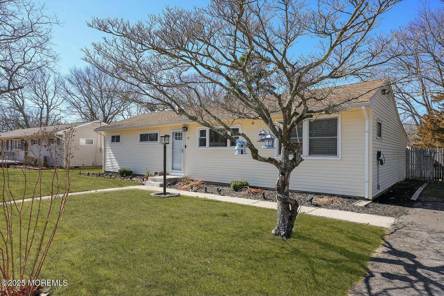 10 Barbara Lane, Brick, New Jersey image 3
