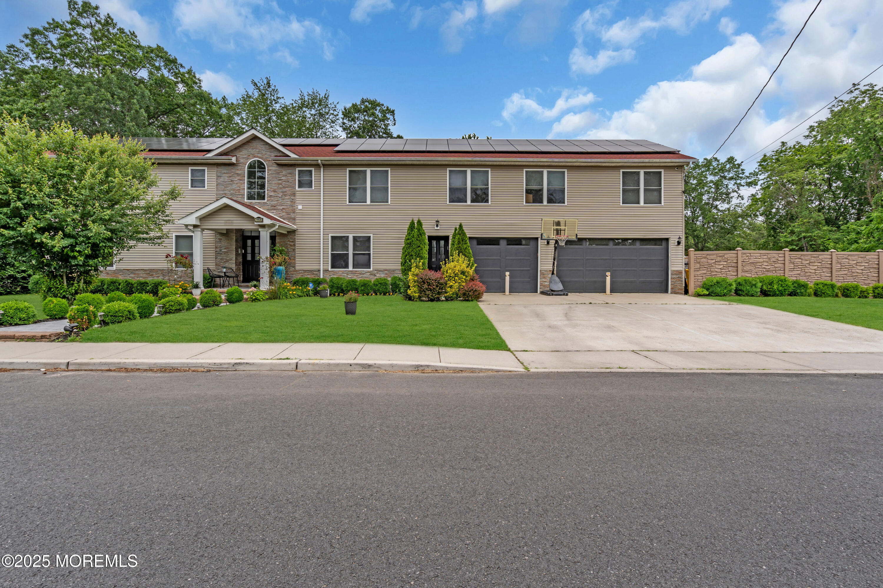1159 County Line Road E