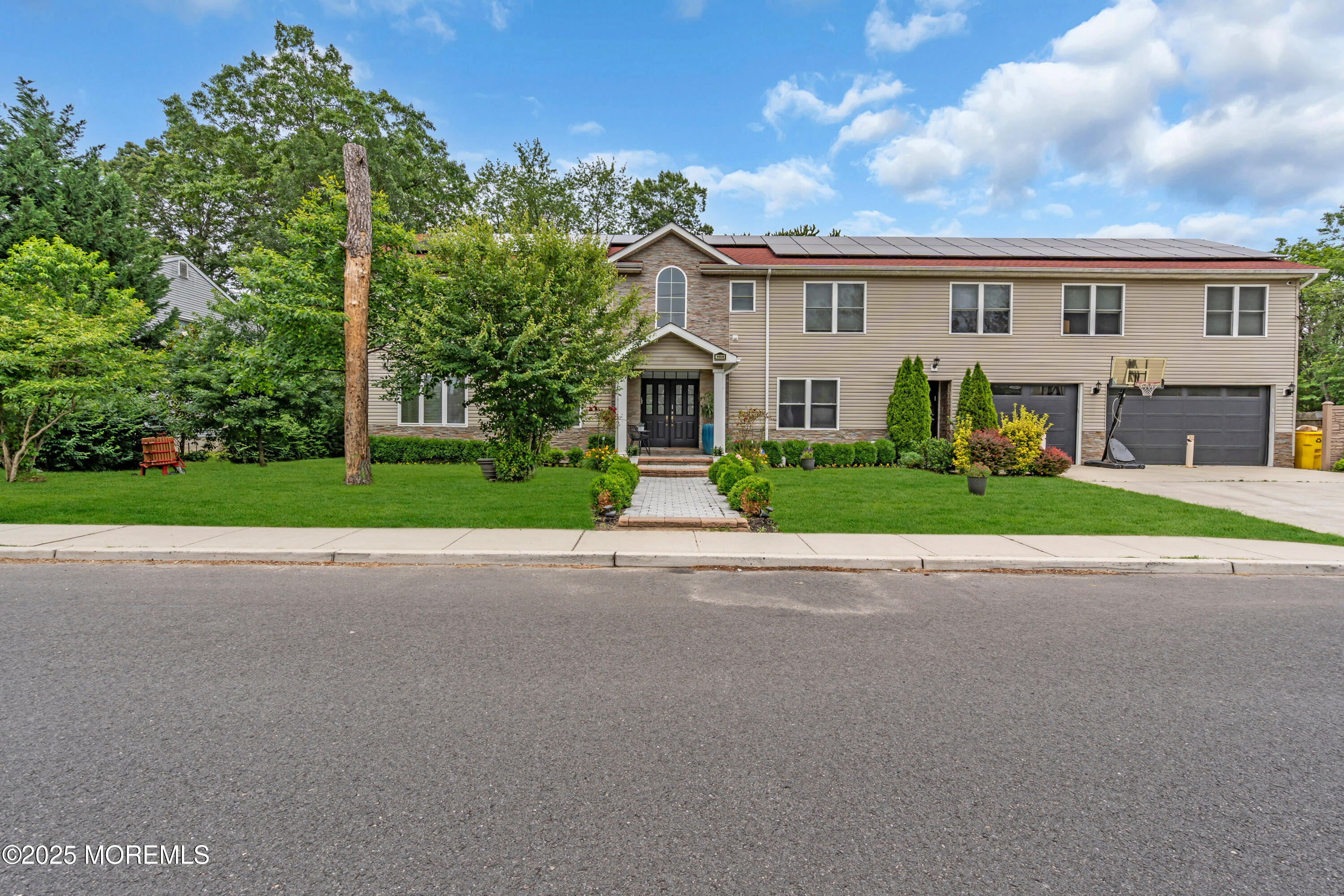 1159 County Line Road E