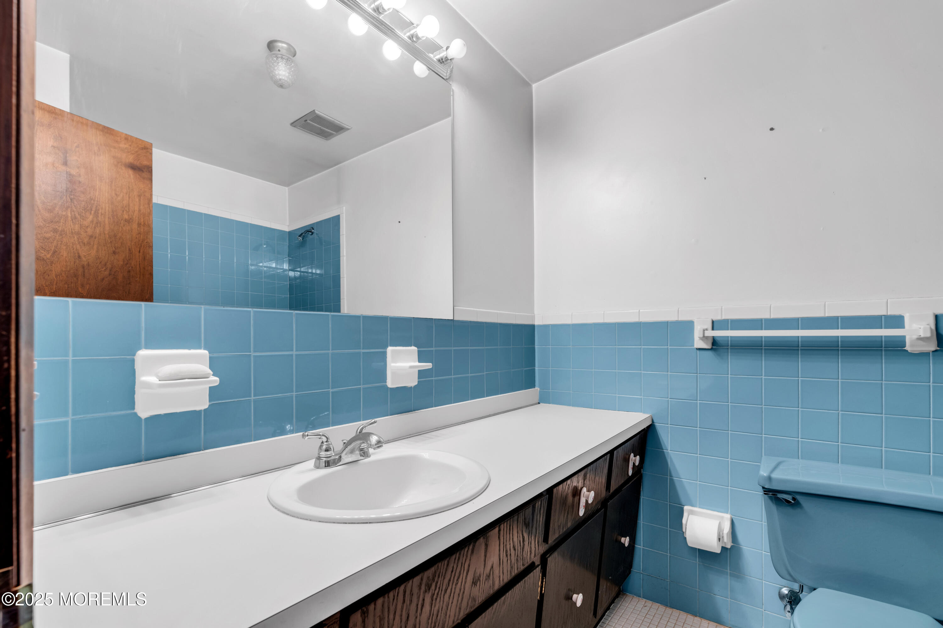 244 N Route 79, Morganville, New Jersey image 25