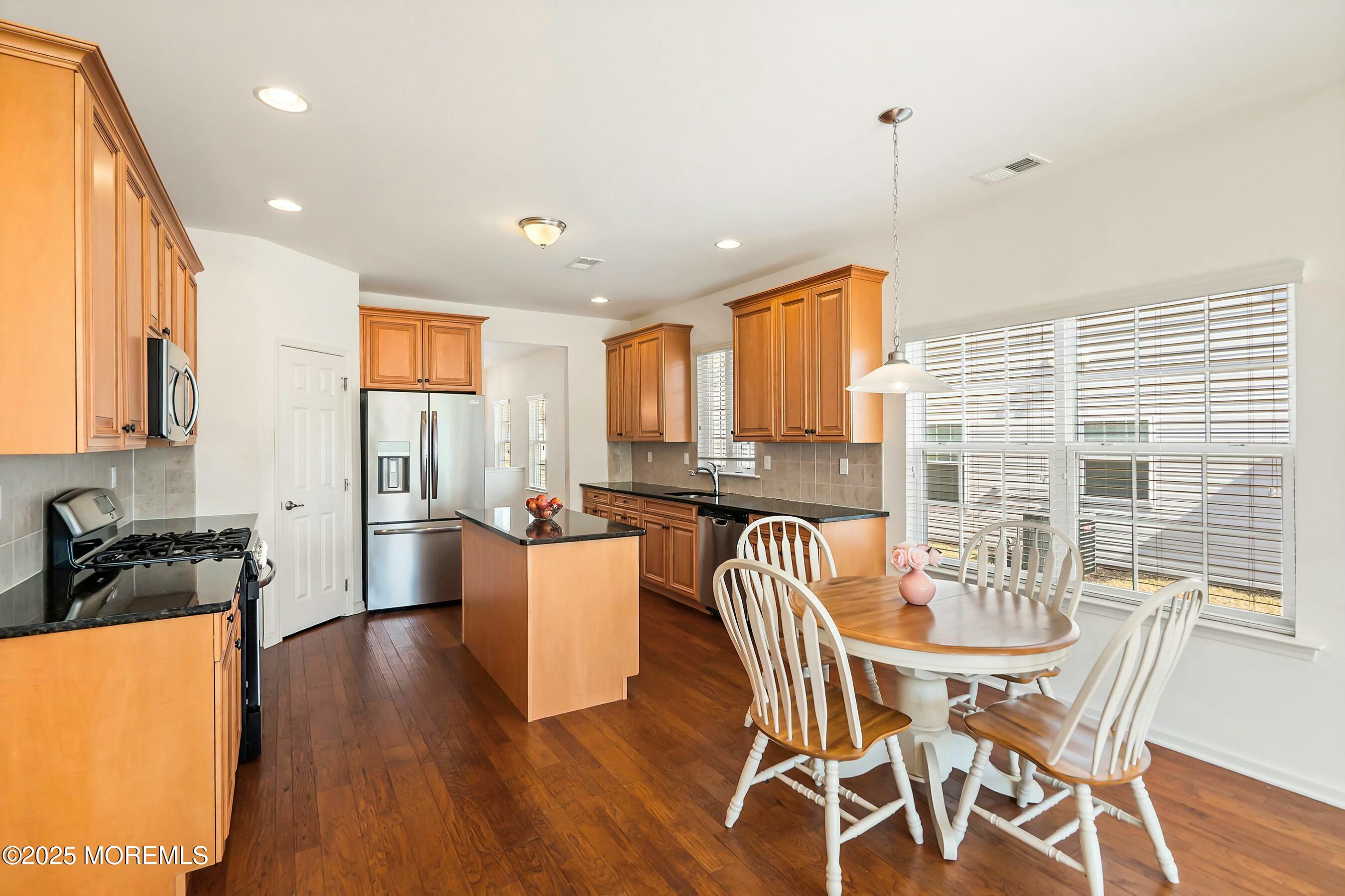 47 Honeysuckle Drive, Manahawkin, New Jersey image 14