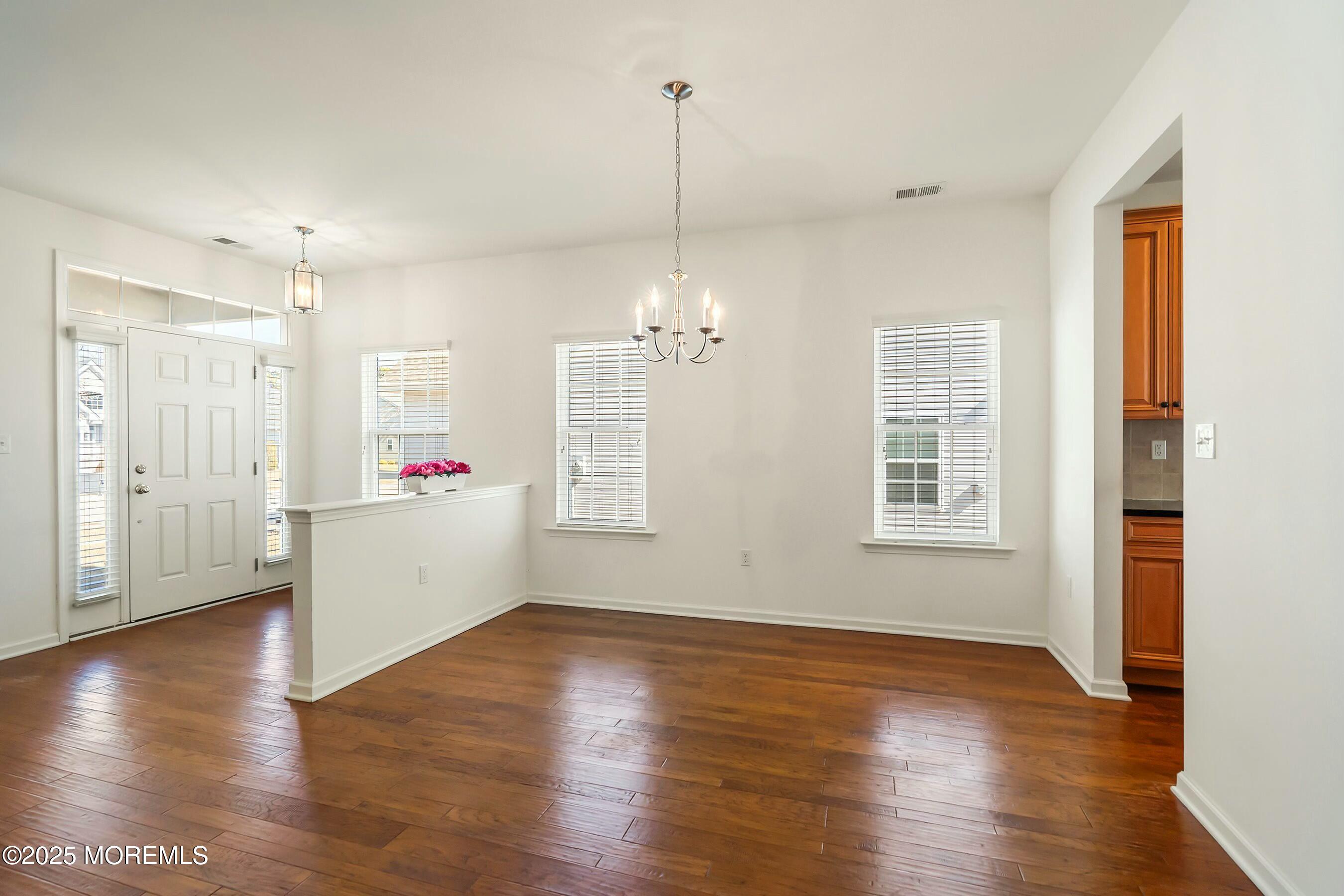 47 Honeysuckle Drive, Manahawkin, New Jersey image 9