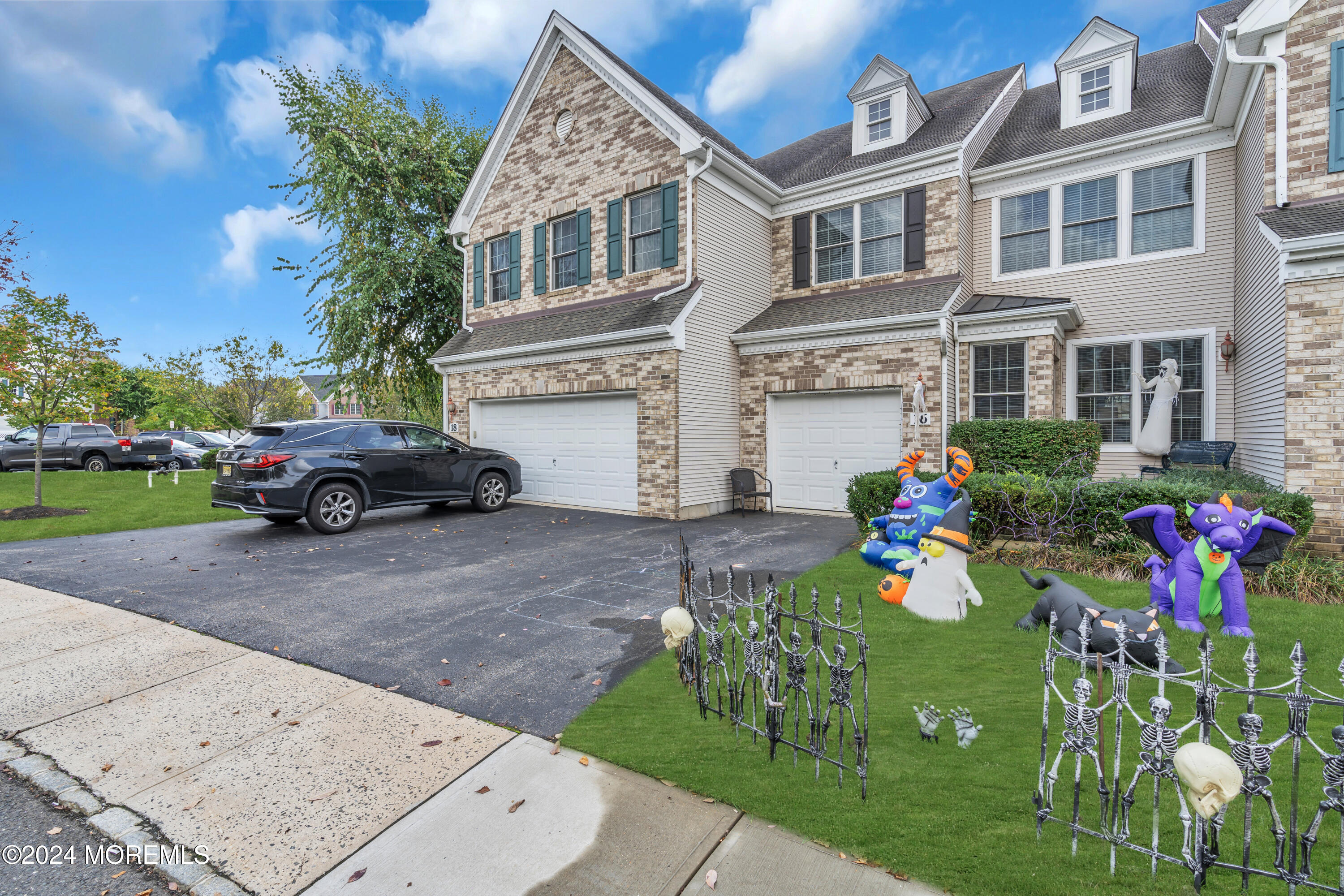 16 Chatsworth Road, Manalapan, New Jersey image 4