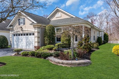 Homes For Sale - 3 Breton Lane<br/> Manalapan, NJ 07726