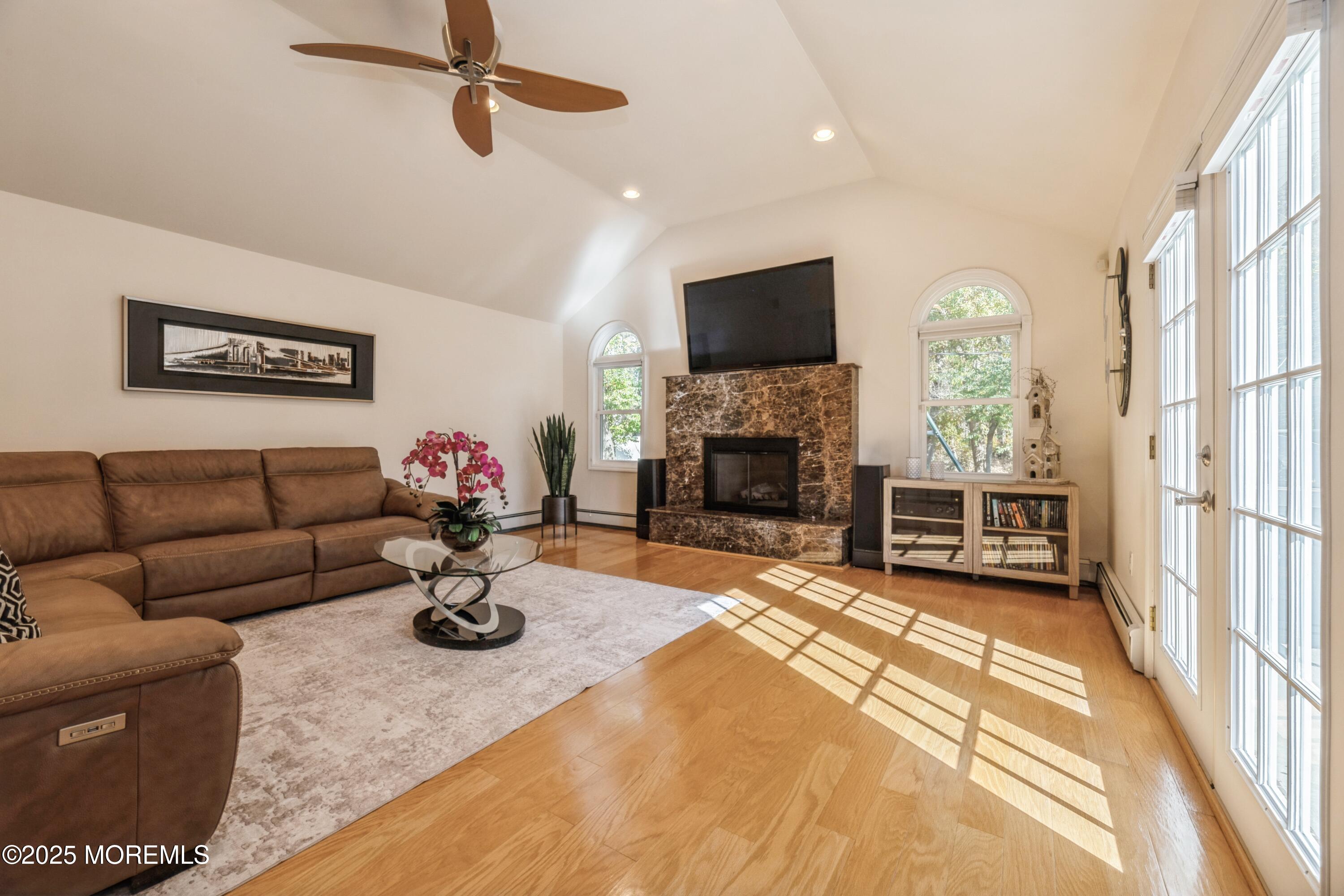30 Courtland Lane, Aberdeen, New Jersey image 13
