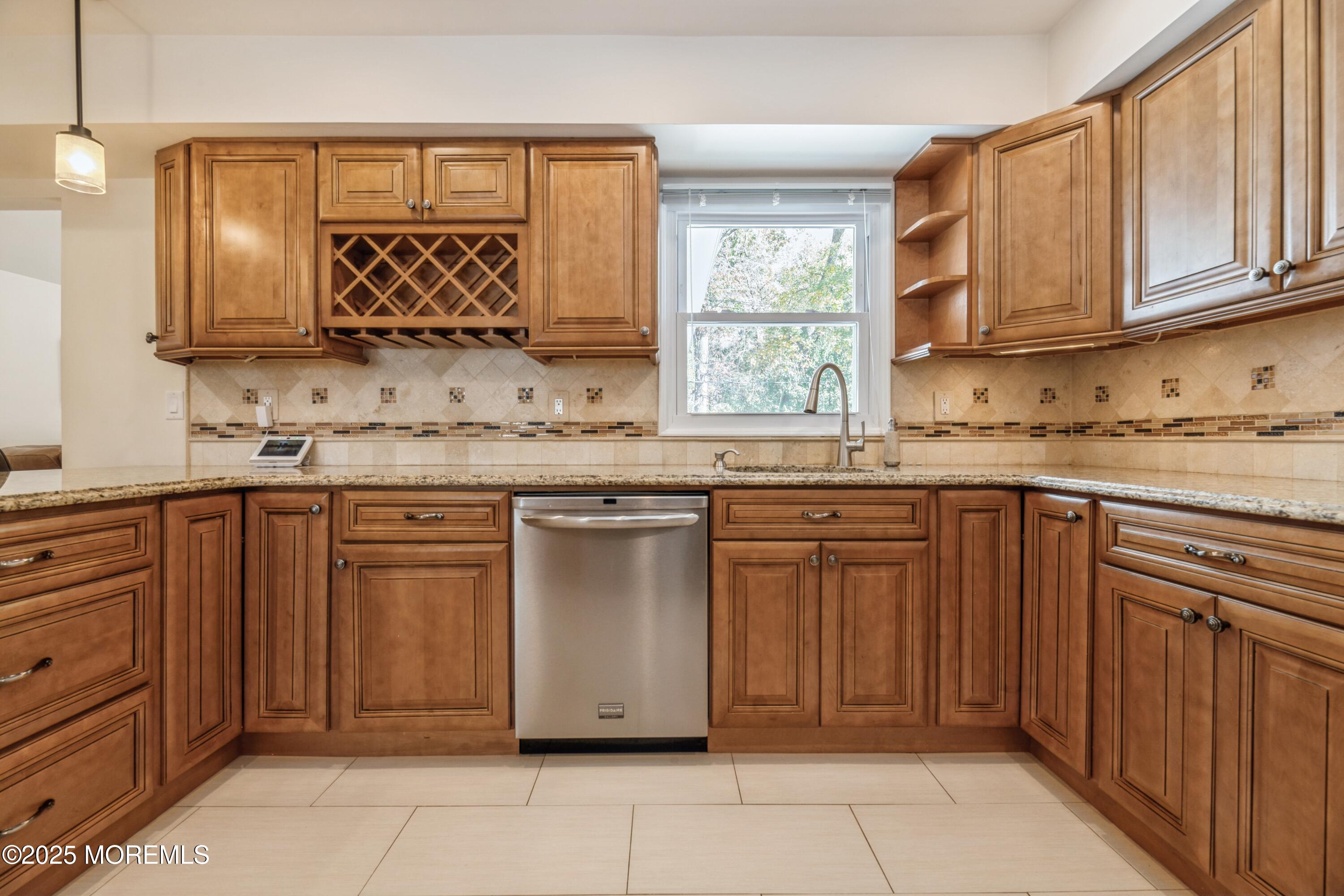 30 Courtland Lane, Aberdeen, New Jersey image 9