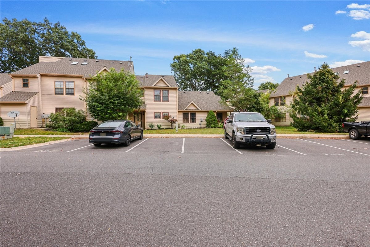 607 Bluebell Dr Drive