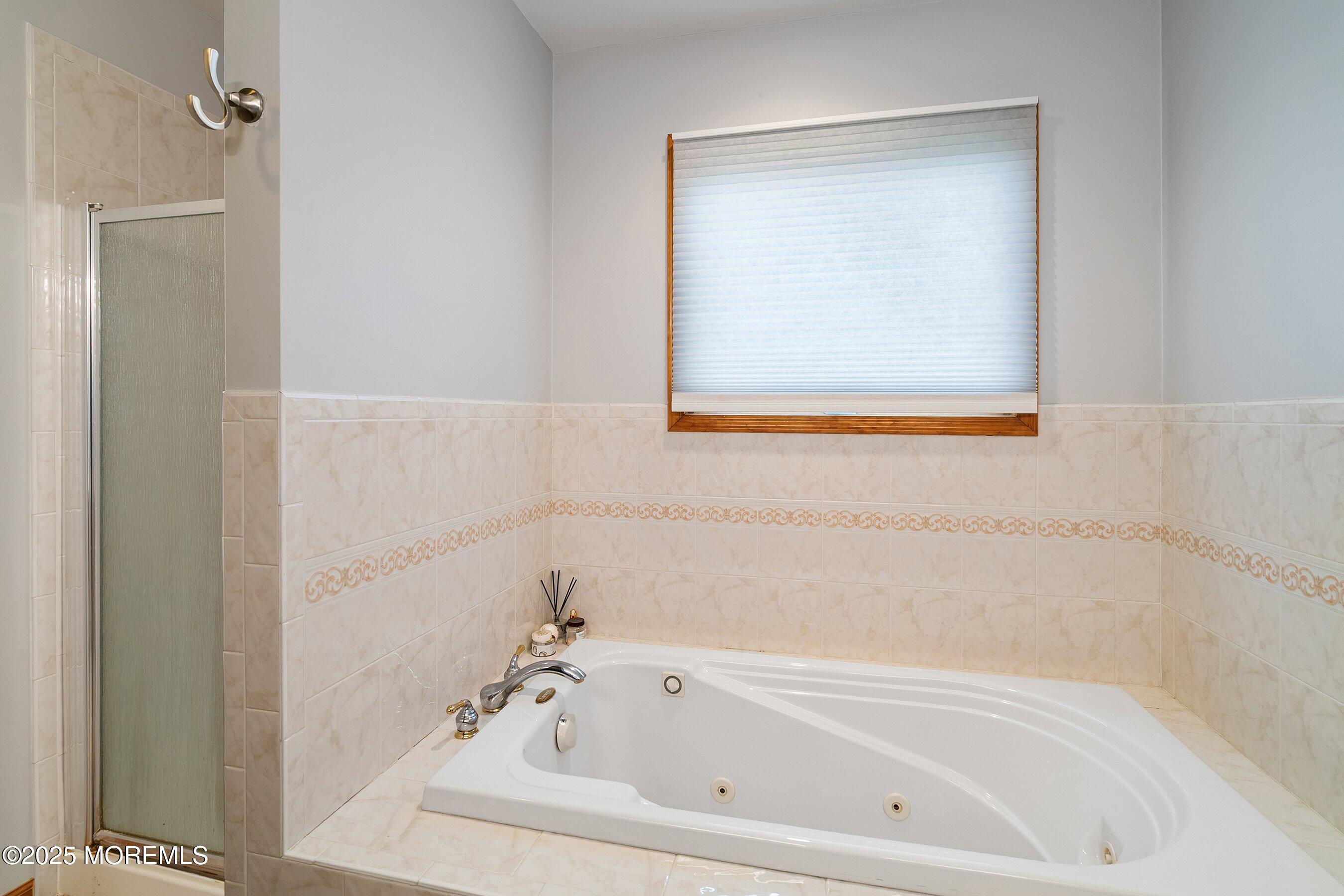629 Lloyd Road, Aberdeen, New Jersey image 32