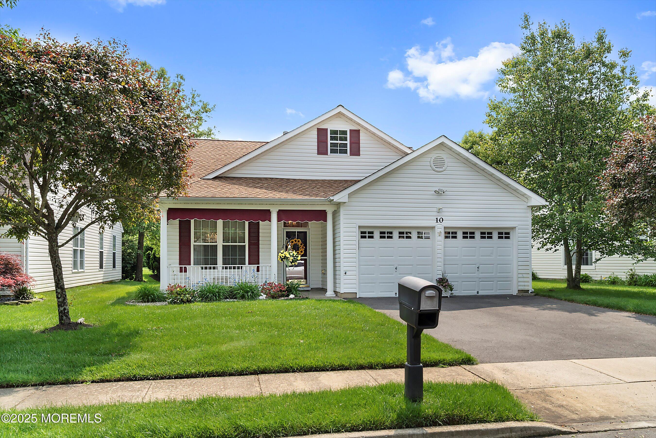 10 Sunflower Lane, Brick, New Jersey image 2