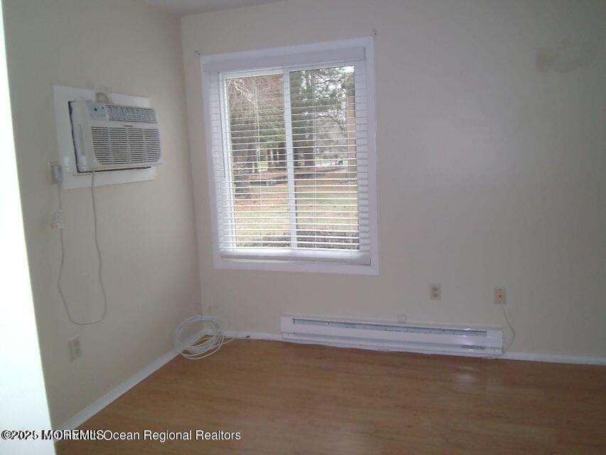 26 Meadow Green Circle #B, Manalapan, New Jersey image 7