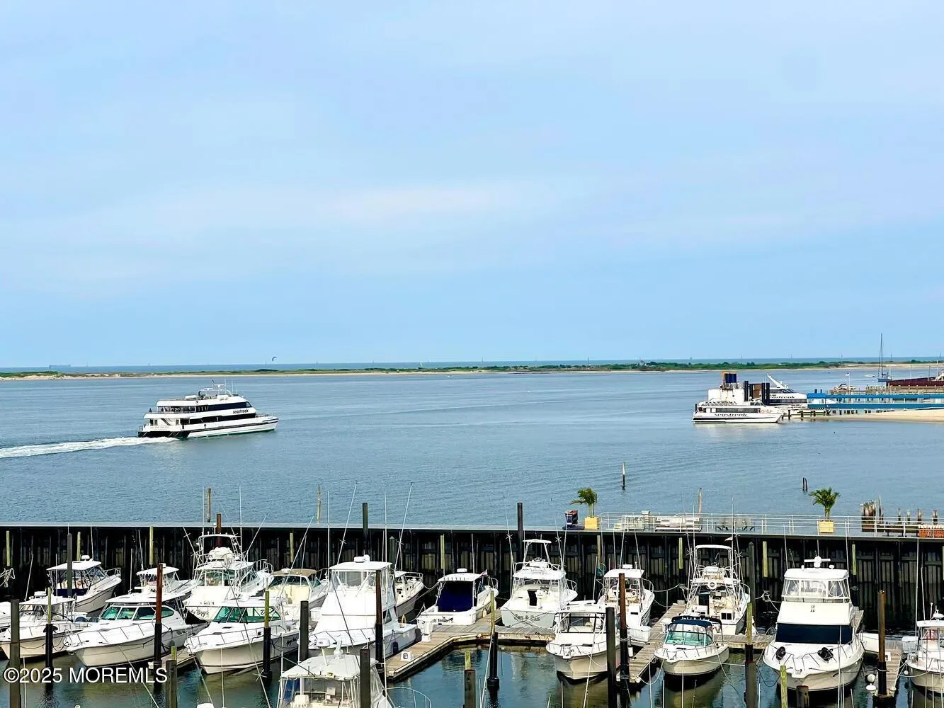 Highlands, New Jersey 07732, United States, 1 Bedroom Bedrooms, ,1 BathroomBathrooms,Residential,Active,231958