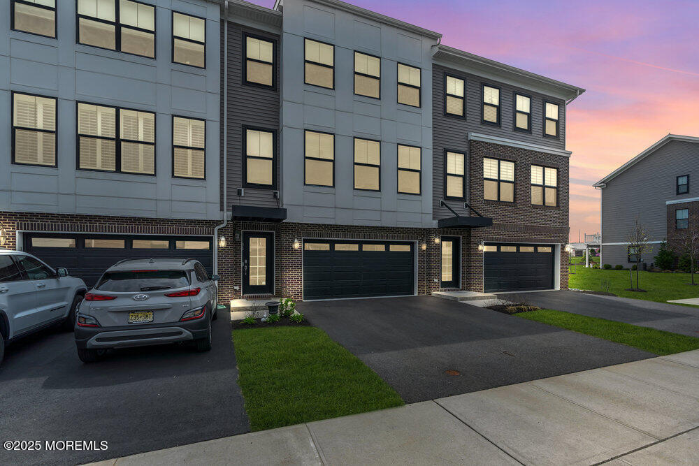 36 Kelly Way, Tinton Falls, New Jersey image 1