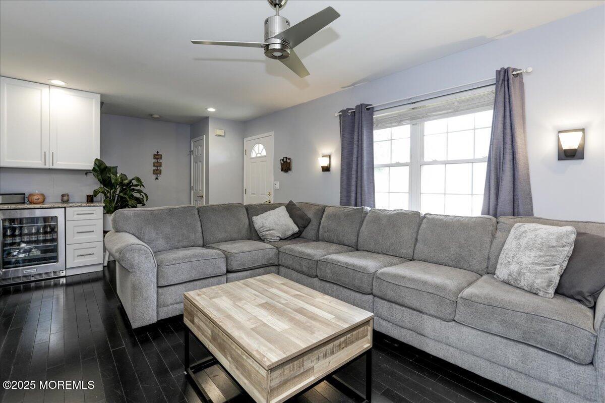 896 Dorset Passage, Toms River, New Jersey image 4