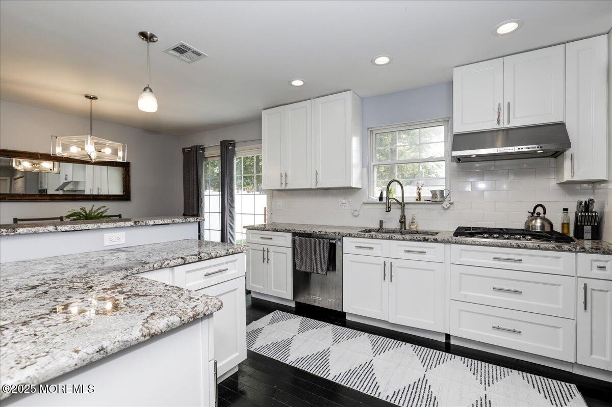 896 Dorset Passage, Toms River, New Jersey image 10