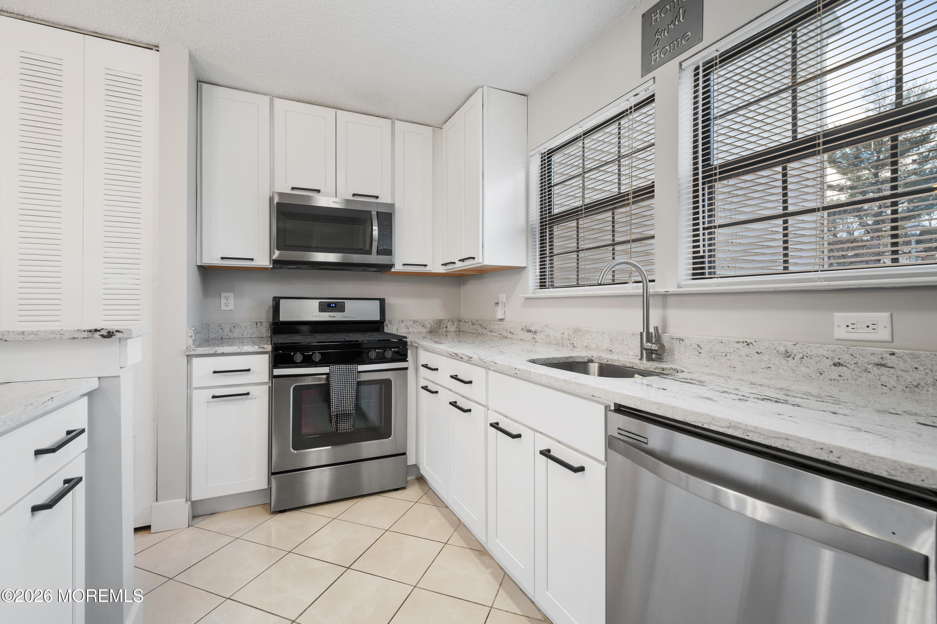 601 Bromelia Court 601