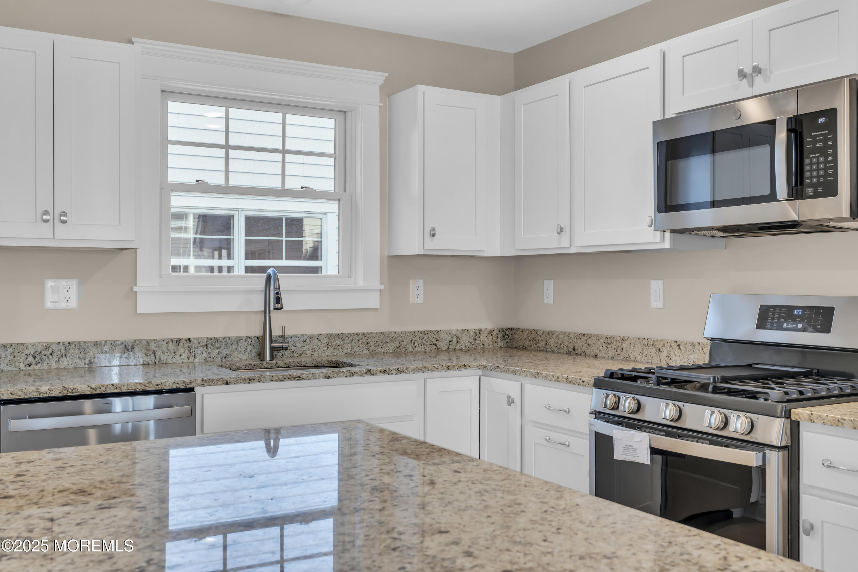 24 Shell Road #126, Mantoloking, New Jersey image 11