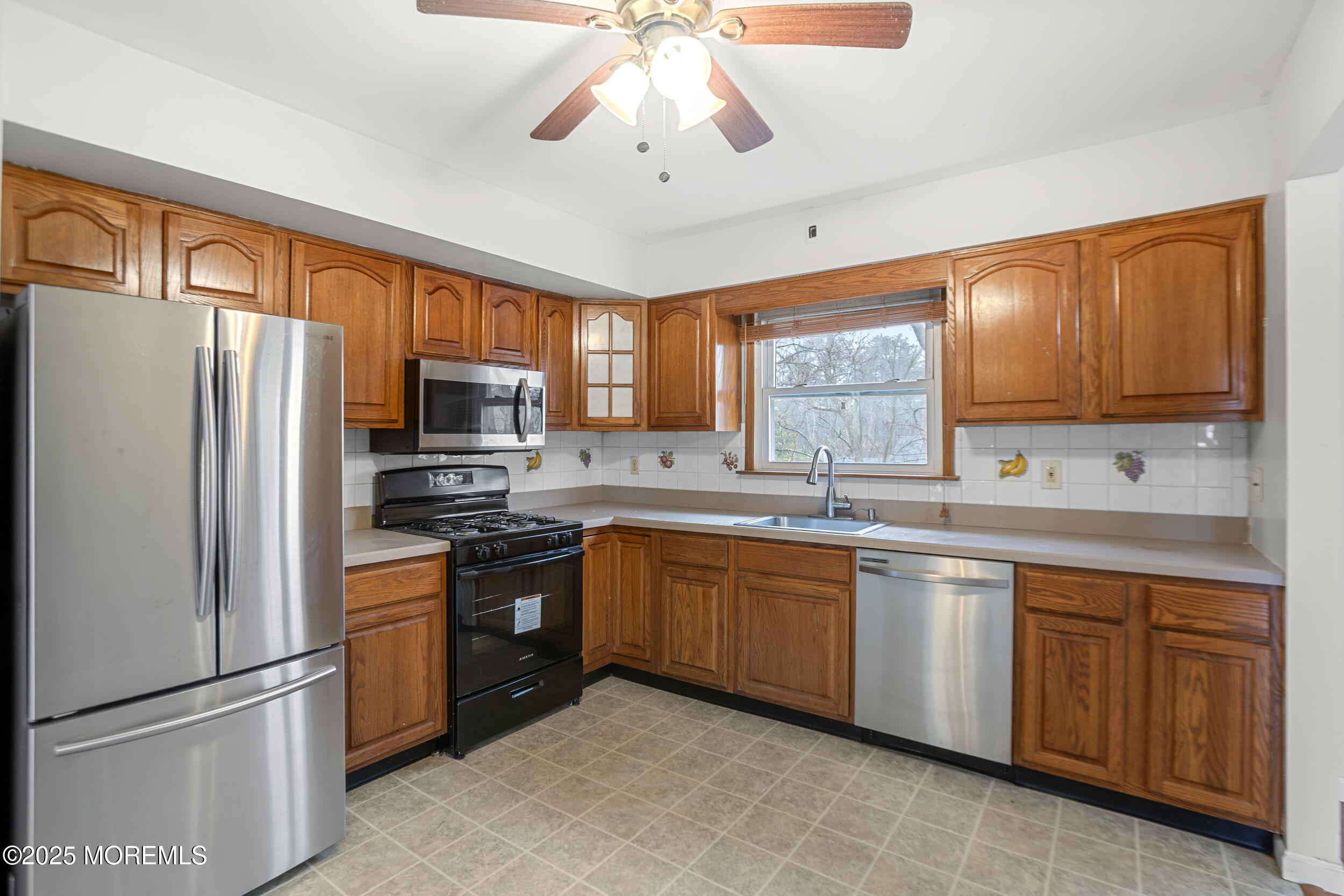 952 Surf Avenue, Beachwood, New Jersey image 11