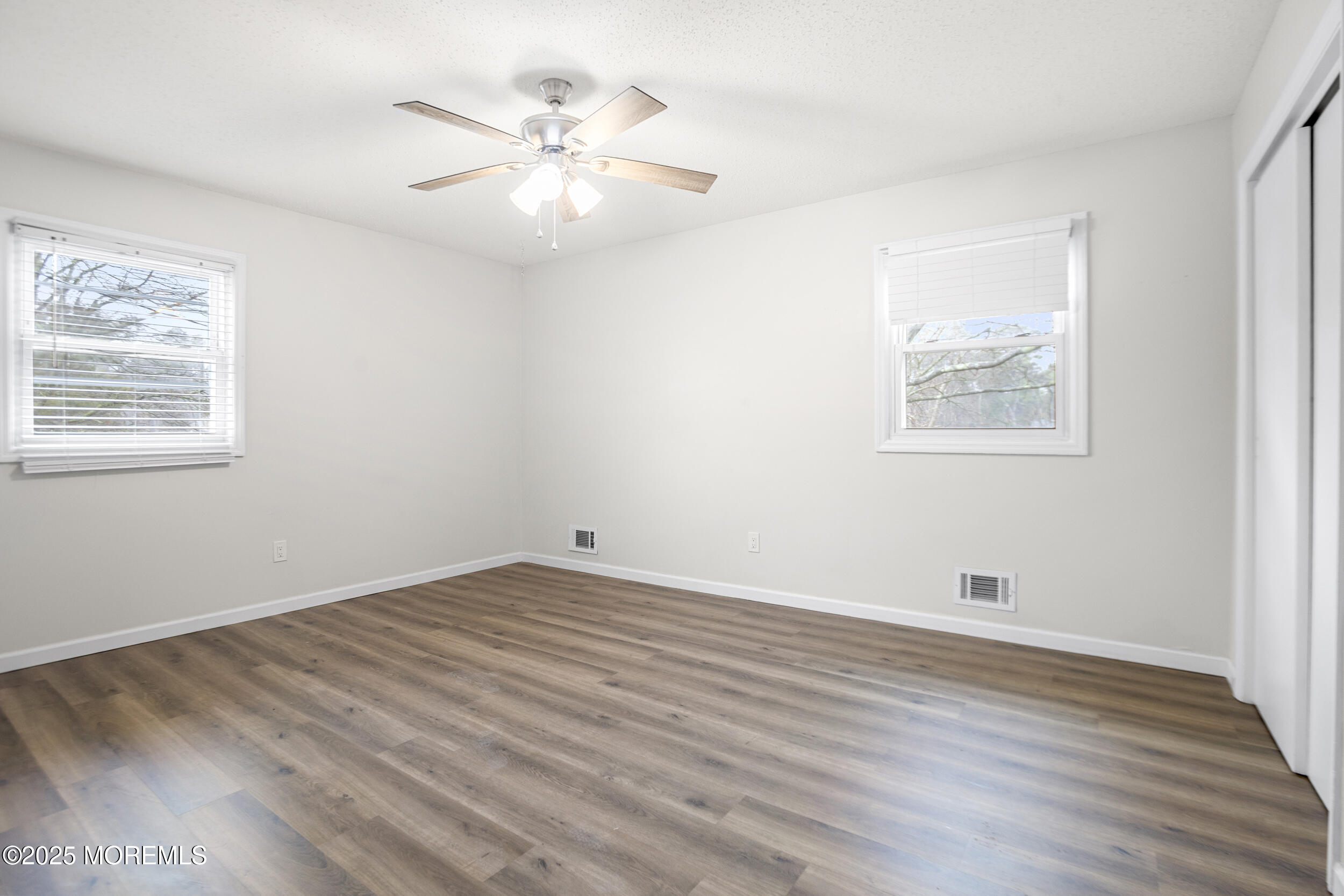 952 Surf Avenue, Beachwood, New Jersey image 15