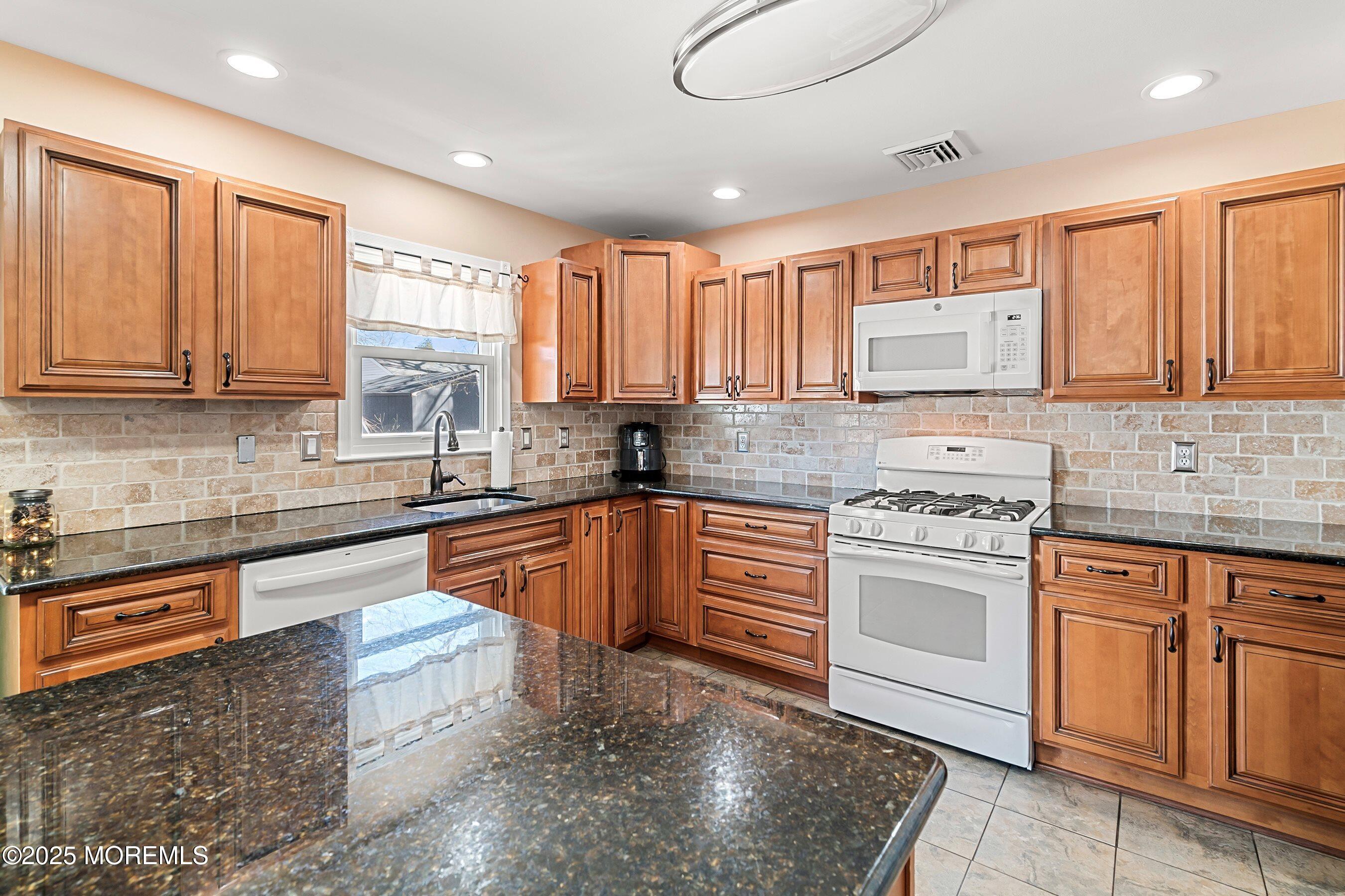 427 Harding Avenue, Bayville, New Jersey image 12