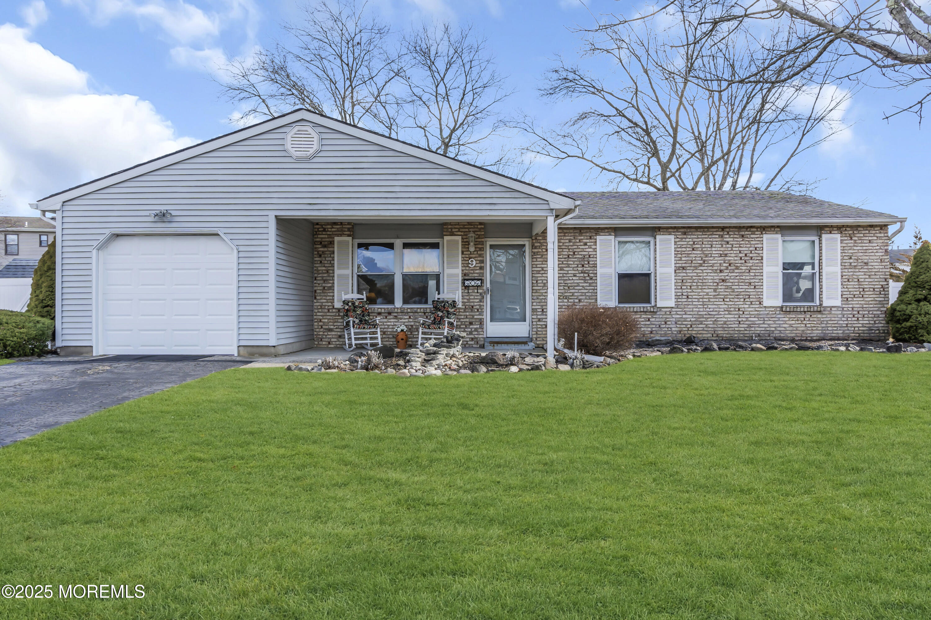 9 Woodmere Court, Barnegat, New Jersey image 1