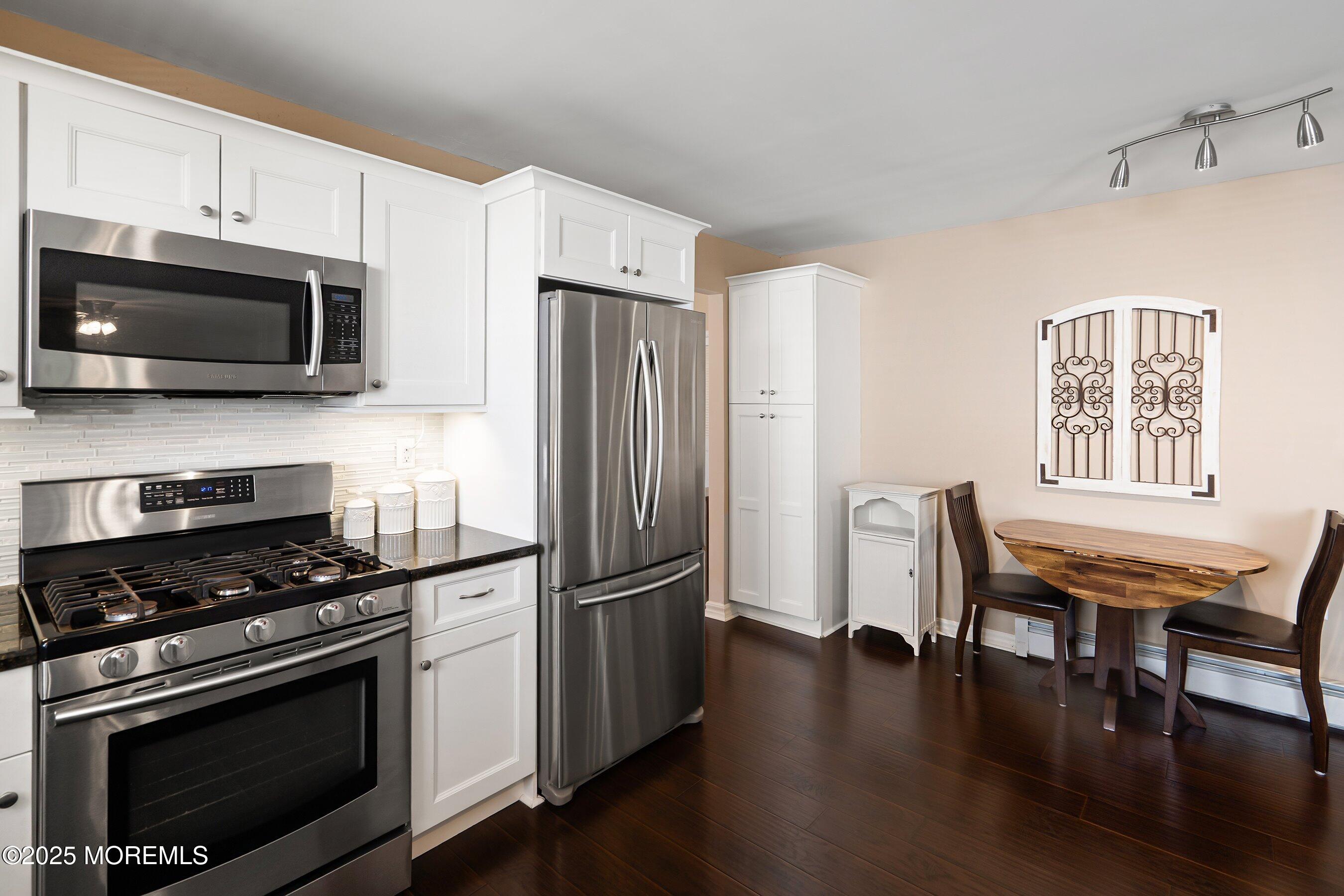 53 Stockport Drive, Toms River, New Jersey image 13