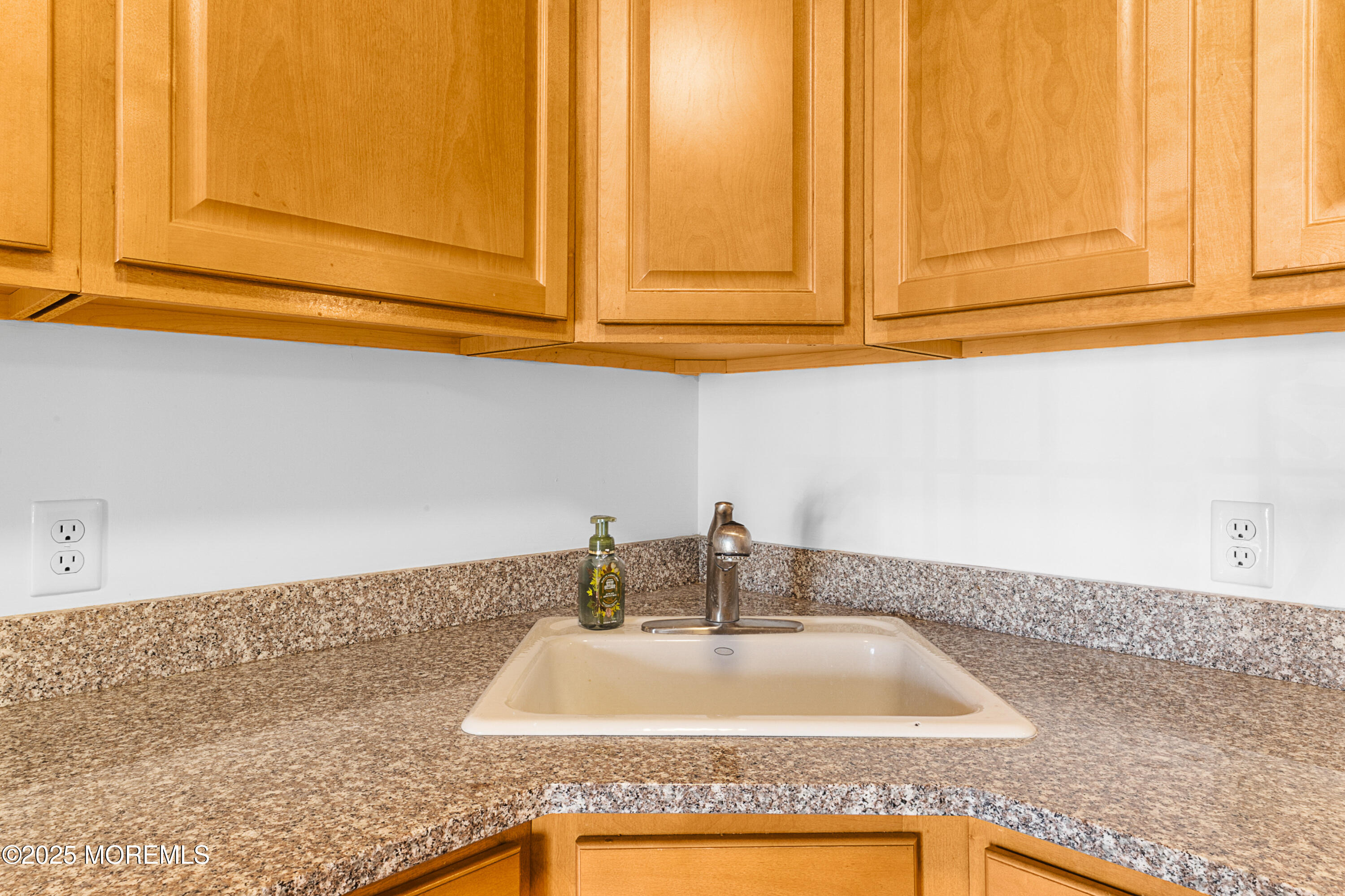 1177 Morning Glory Drive, Monroe Township, New Jersey image 11