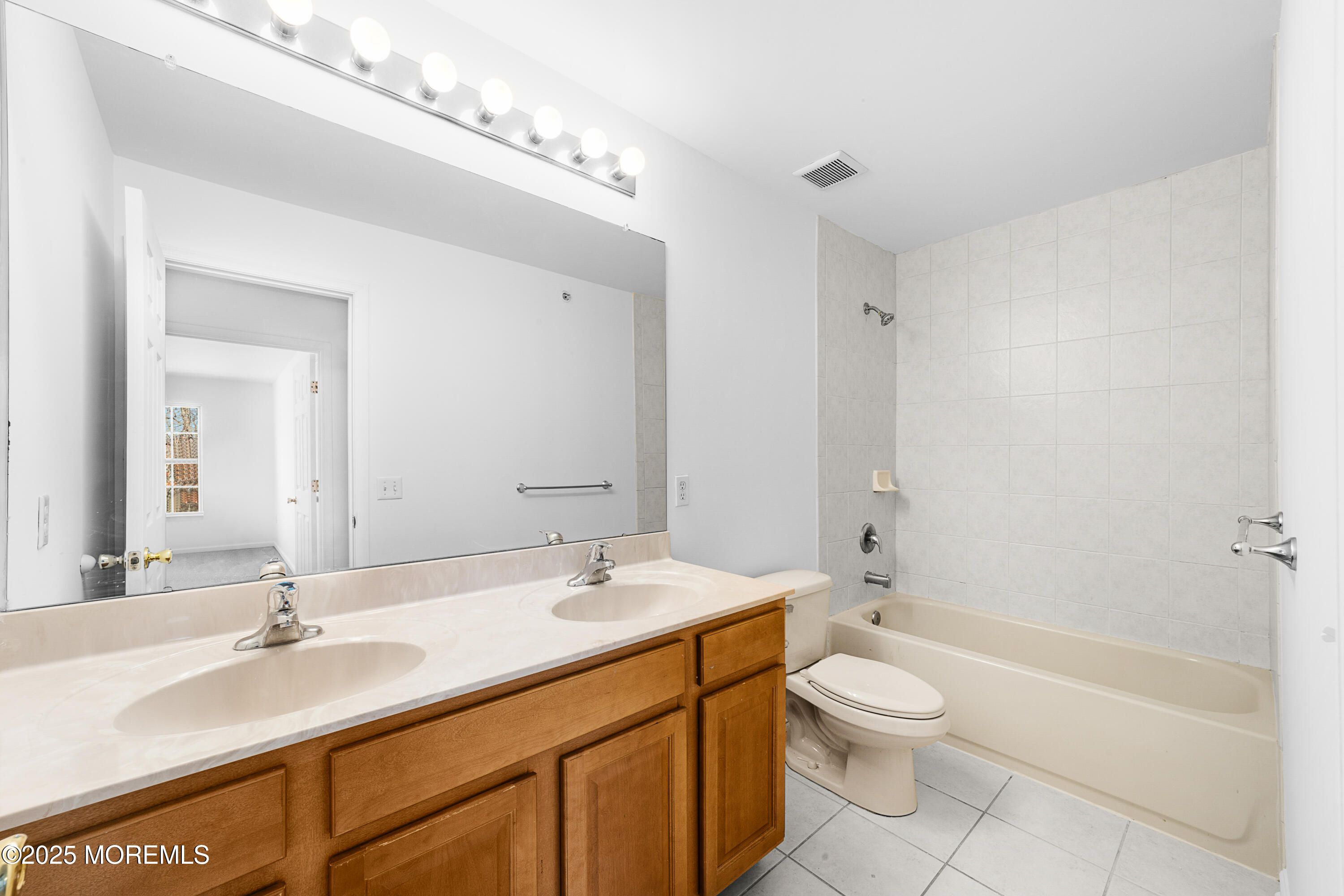 1177 Morning Glory Drive, Monroe Township, New Jersey image 22