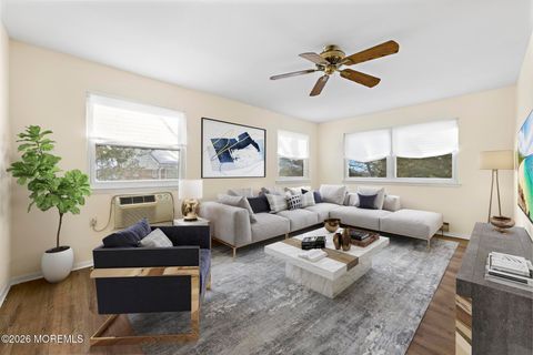 Homes For Sale - 768D Hudson Parkway<br/> Ocean County, Whiting, NJ 08759