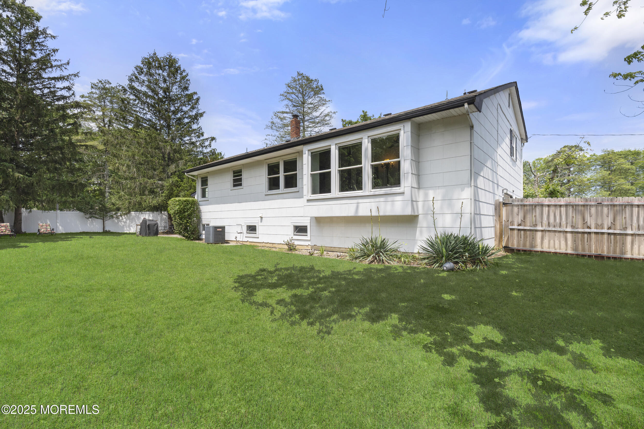 90 Old Bridge Drive, Howell, New Jersey image 40