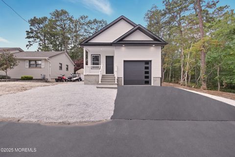 724 Sunset Road Beachwood NJ 08722