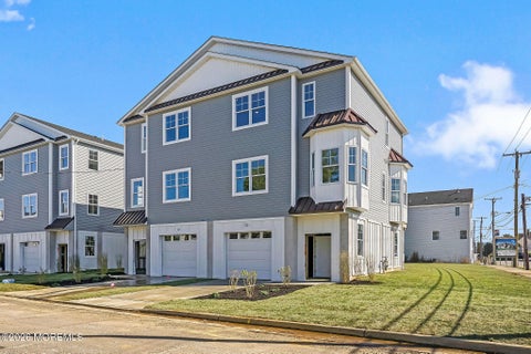 Condo For Sale - 300 Union Avenue #A<br/> Union Beach, NJ 07735
