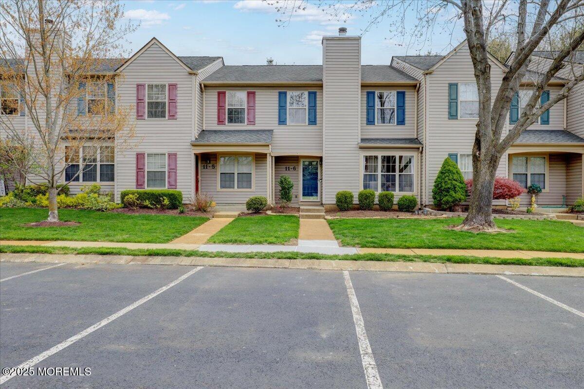 11 Stuart Drive #6, Freehold, New Jersey image 3