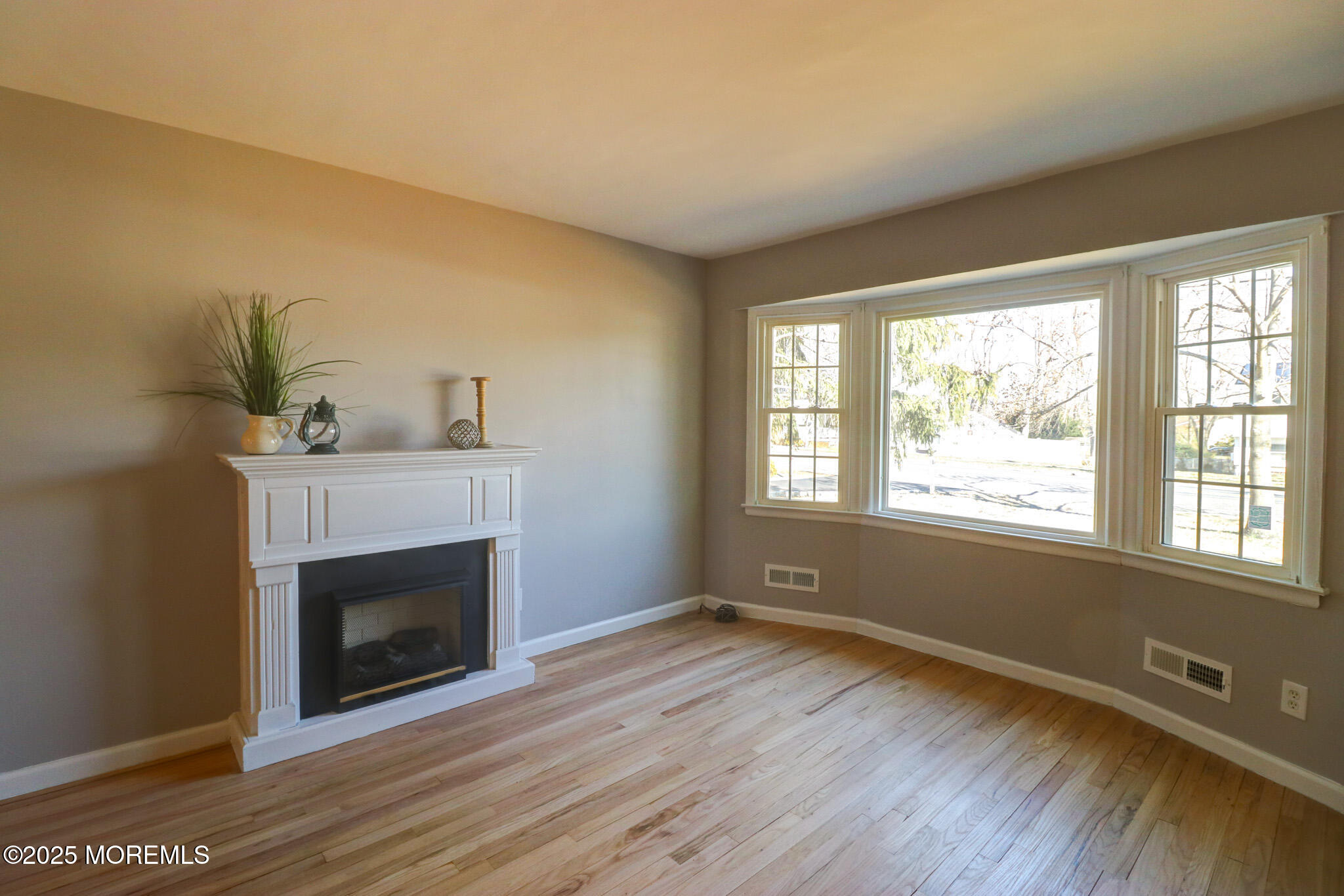 42 Cherry Tree Farm Road, Middletown, New Jersey image 4