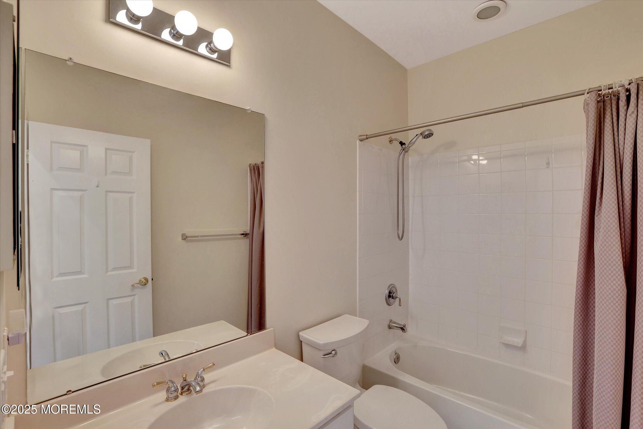 7 Old Mill Court, Barnegat, New Jersey image 8