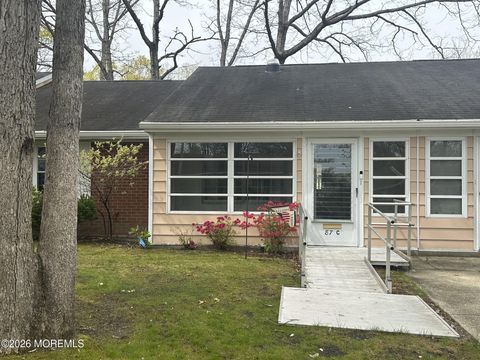 Condo For Sale - 87C Dorchester Drive #1003<br/> Lakewood, NJ 08701