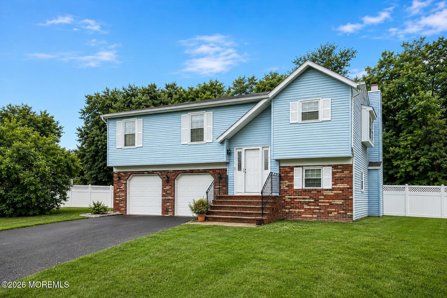 83 Starlight Road