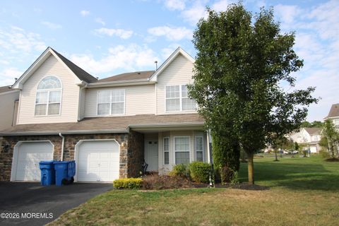 Condo For Sale - 10 Maywood Run<br/> Tinton Falls, NJ 07753