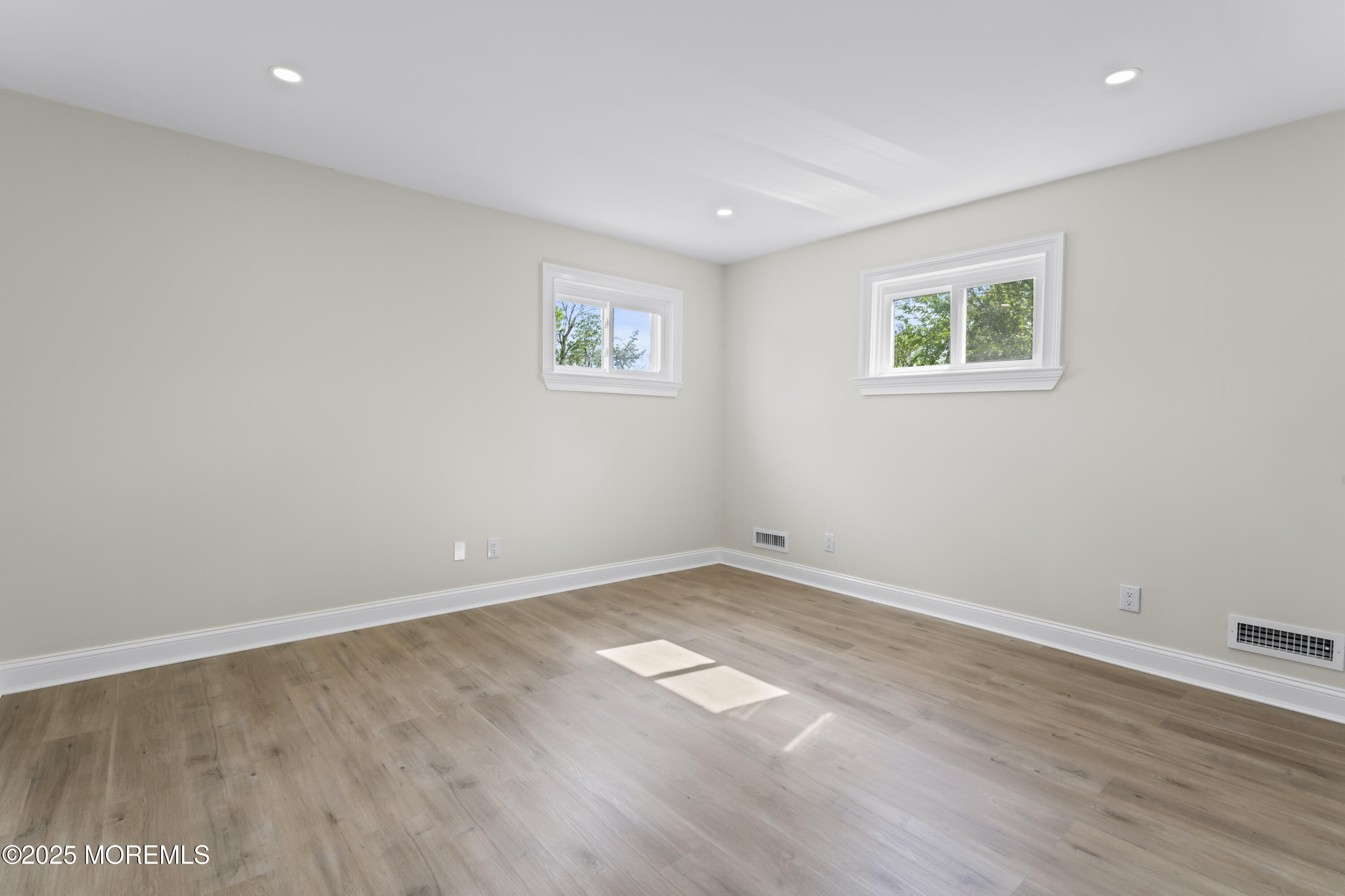 560 Beers Street, Hazlet, New Jersey image 29