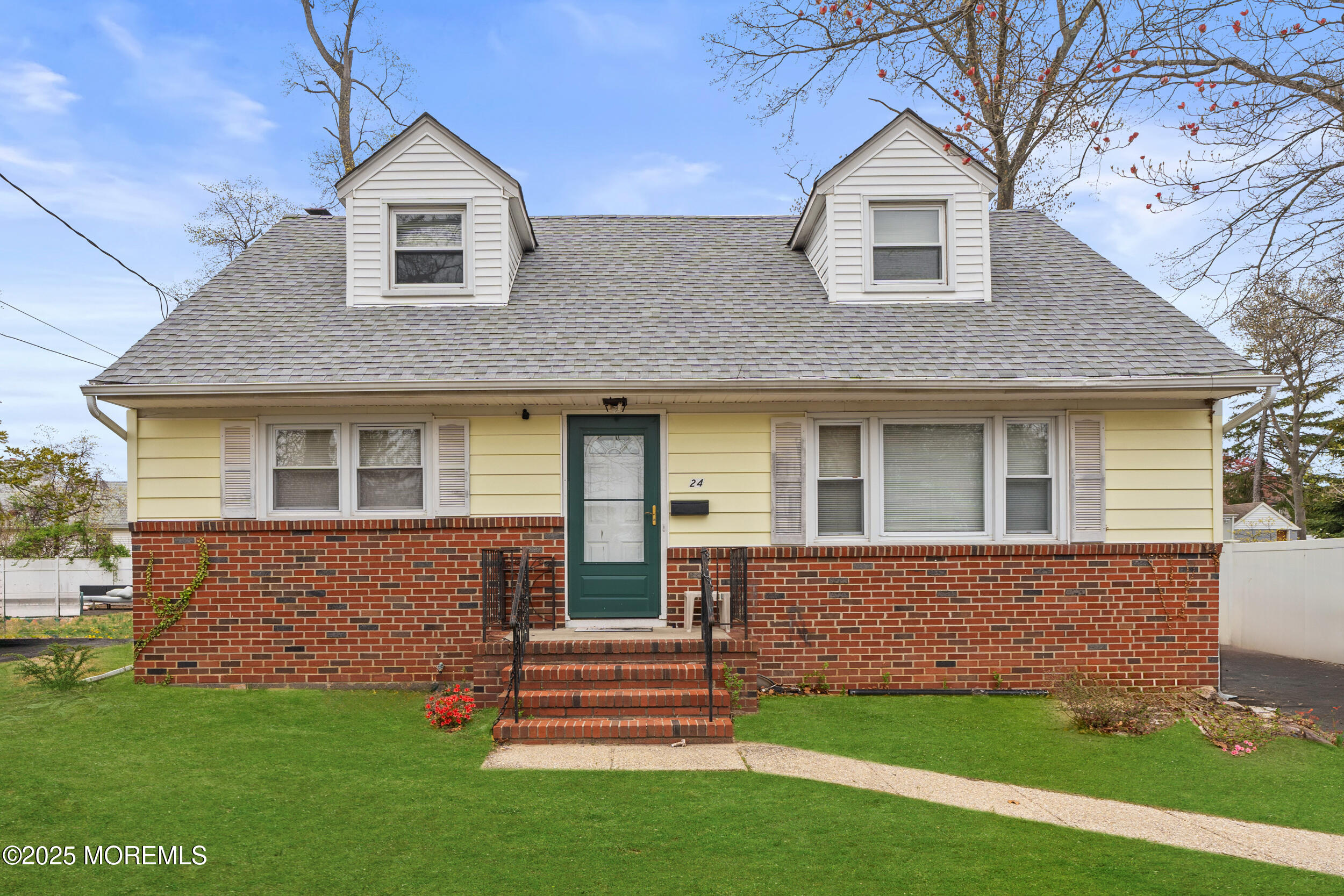 24 Berger Avenue, Oakhurst, New Jersey image 1