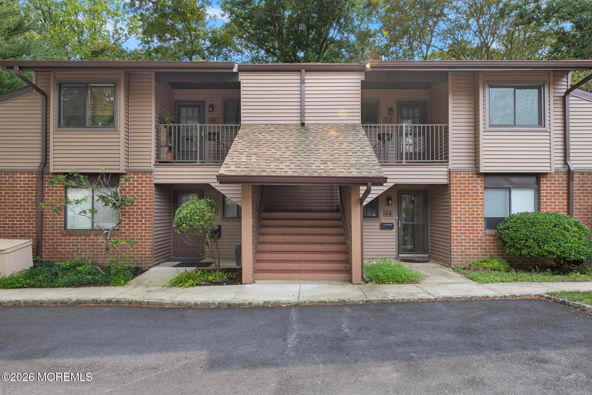 48 Ellsworth Court