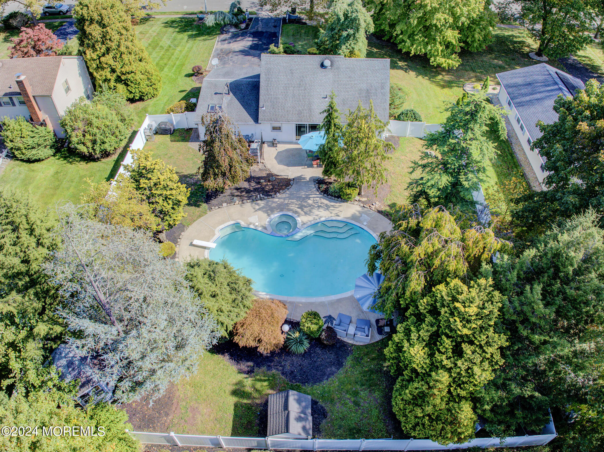 67 Maxwell Lane, Manalapan, New Jersey image 29