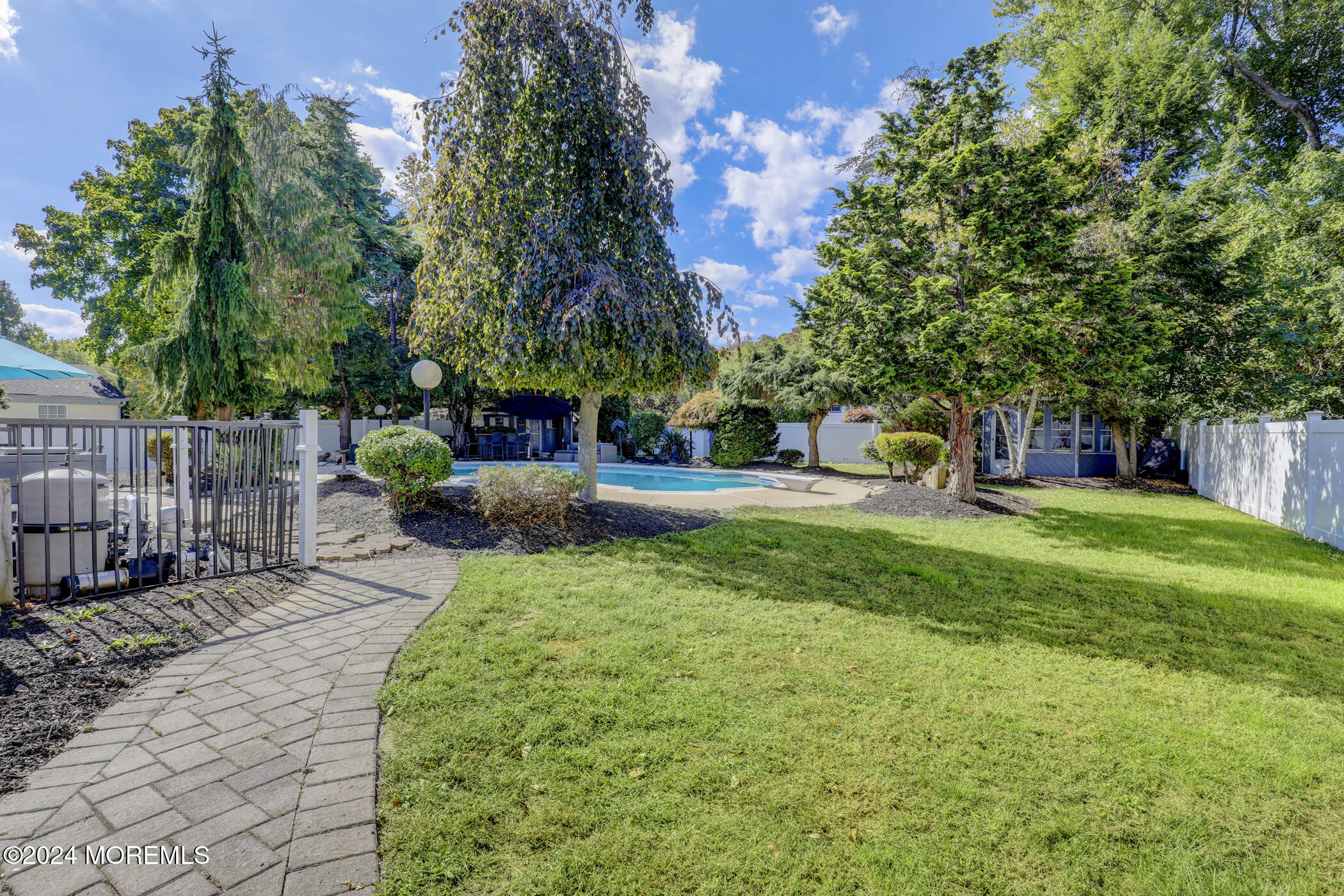 67 Maxwell Lane, Manalapan, New Jersey image 28