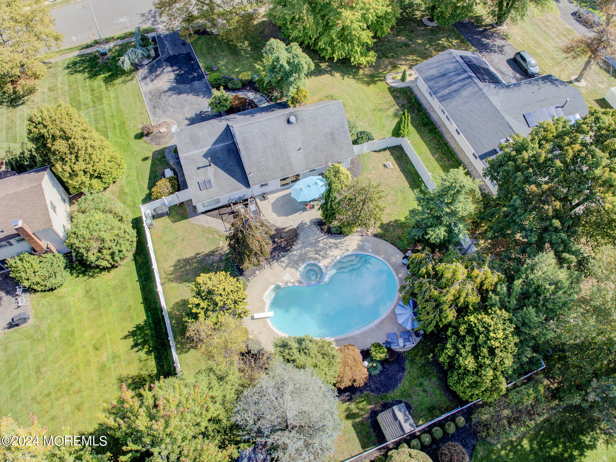 67 Maxwell Lane, Manalapan, New Jersey image 1