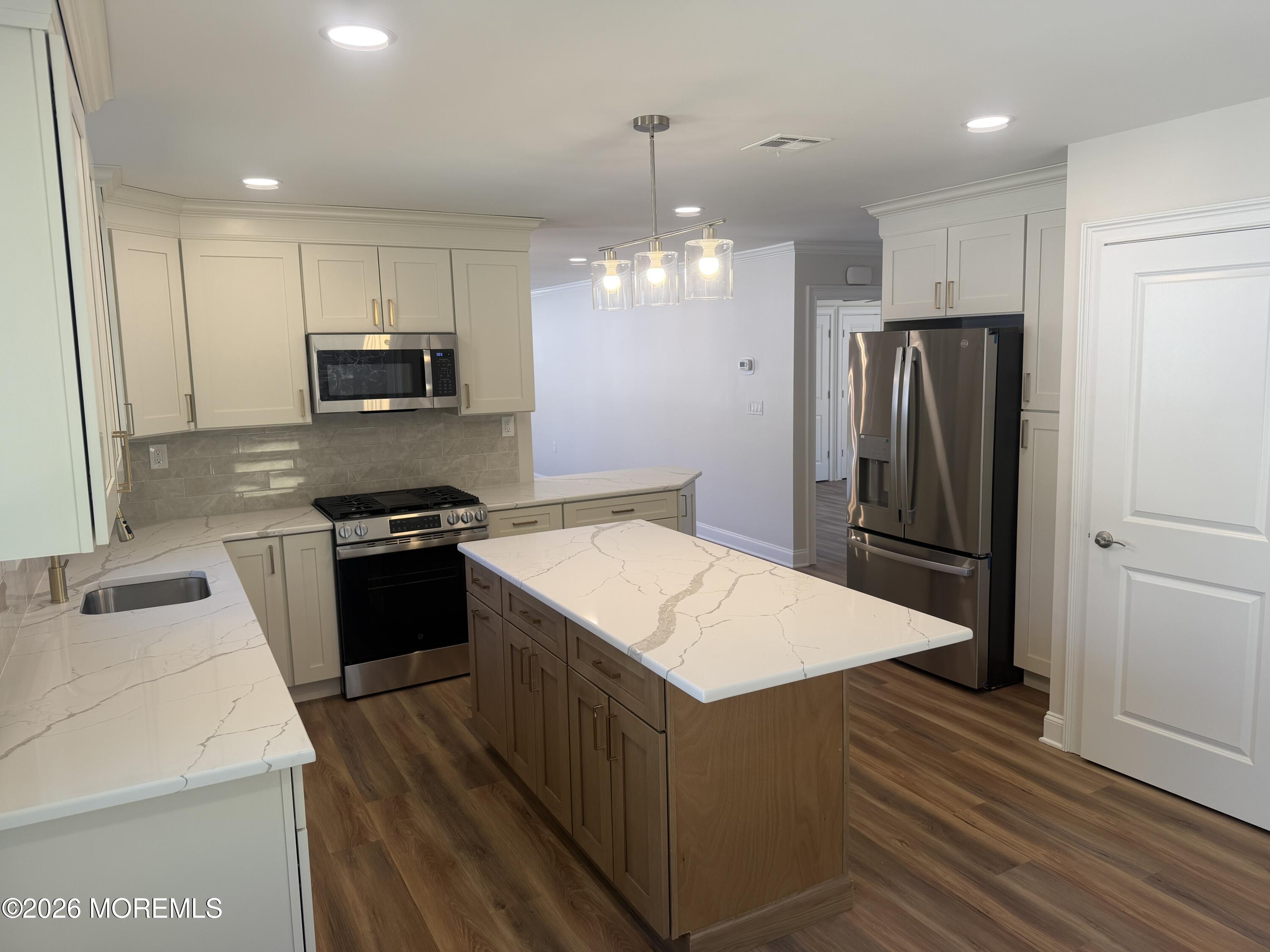 373 Costa Mesa Drive